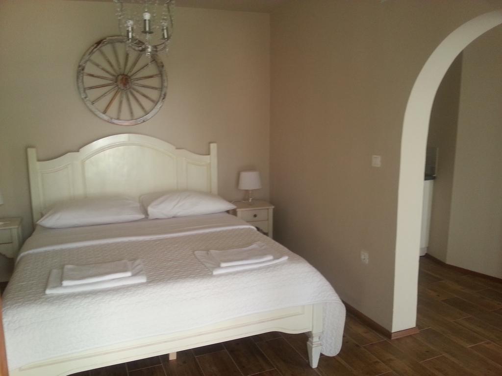 Dvori Svetog Mihaela Apartamento Šibenik Quarto foto