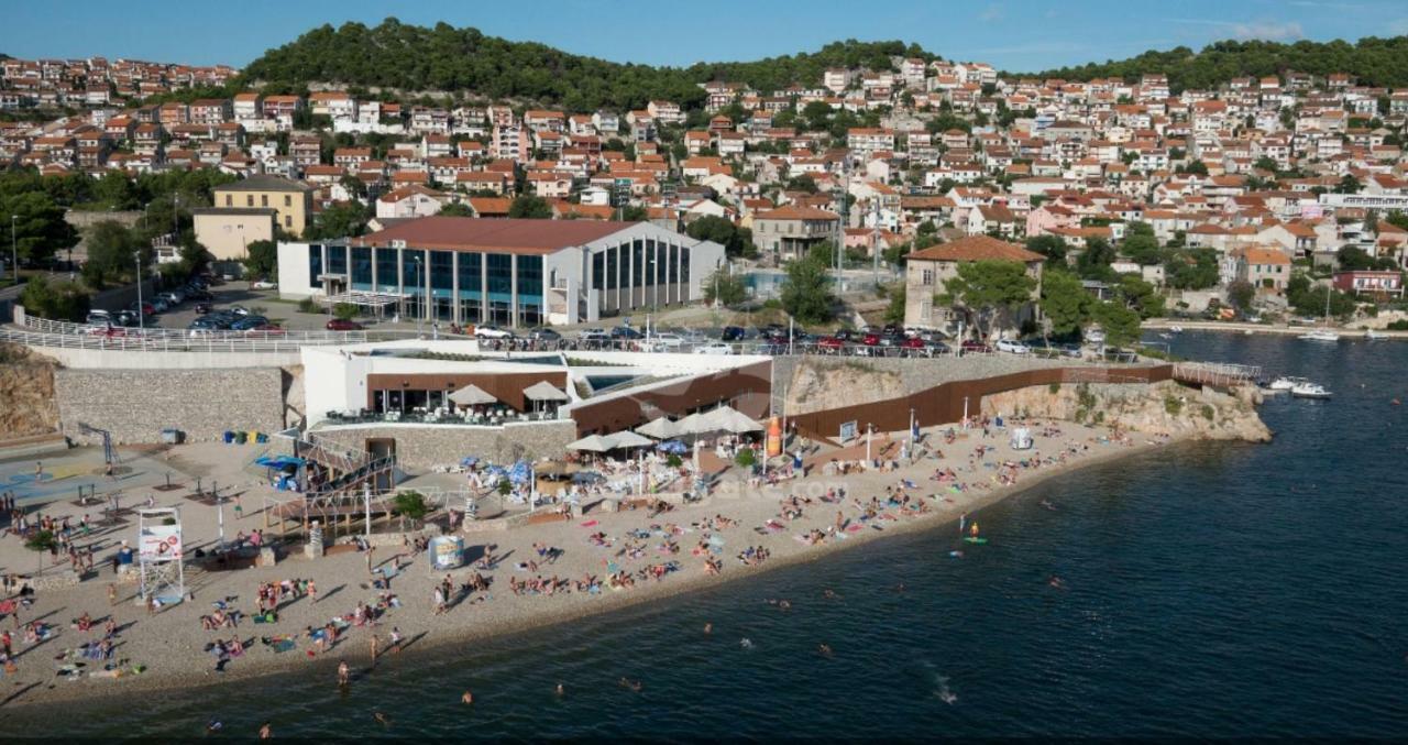 Dvori Svetog Mihaela Apartamento Šibenik Exterior foto
