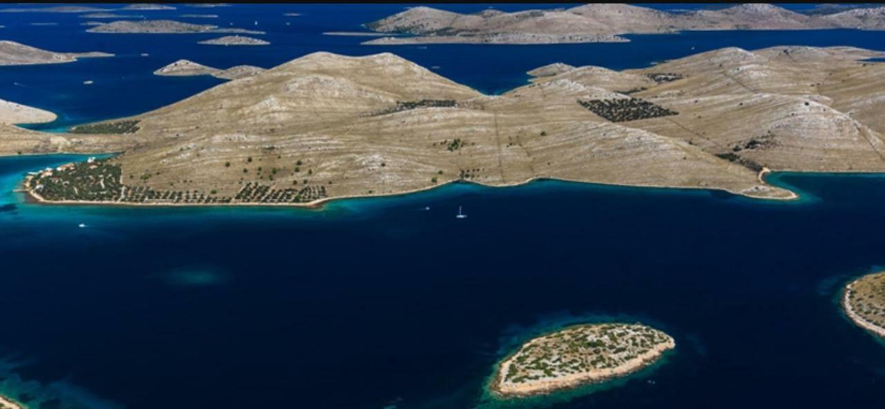 Dvori Svetog Mihaela Apartamento Šibenik Exterior foto