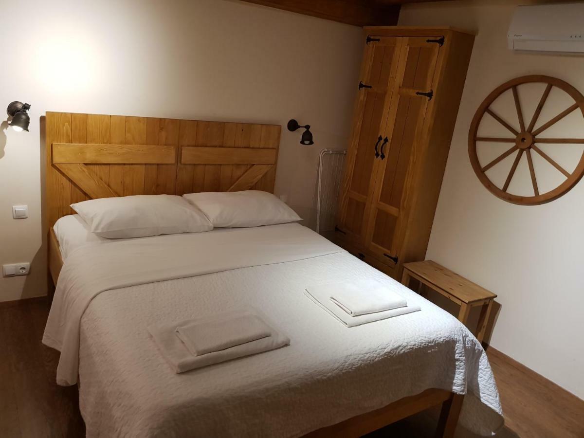Dvori Svetog Mihaela Apartamento Šibenik Exterior foto